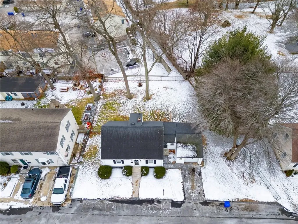 37 Columbus Avenue North Providence RI 02911