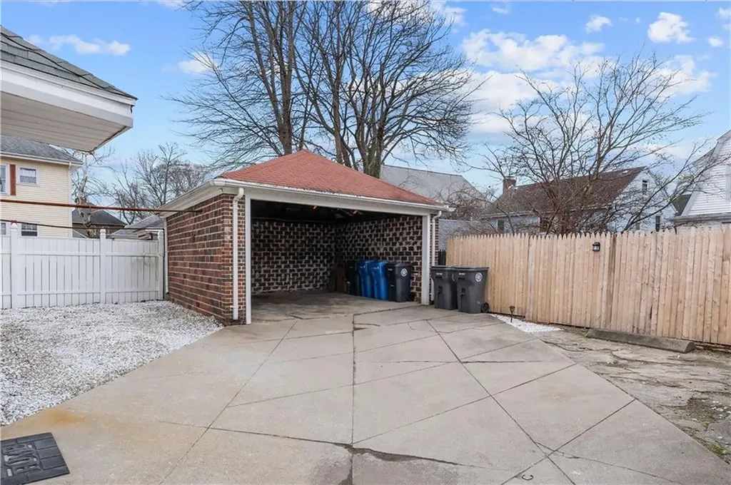 166 168 Narragansett Street Cranston RI 02905