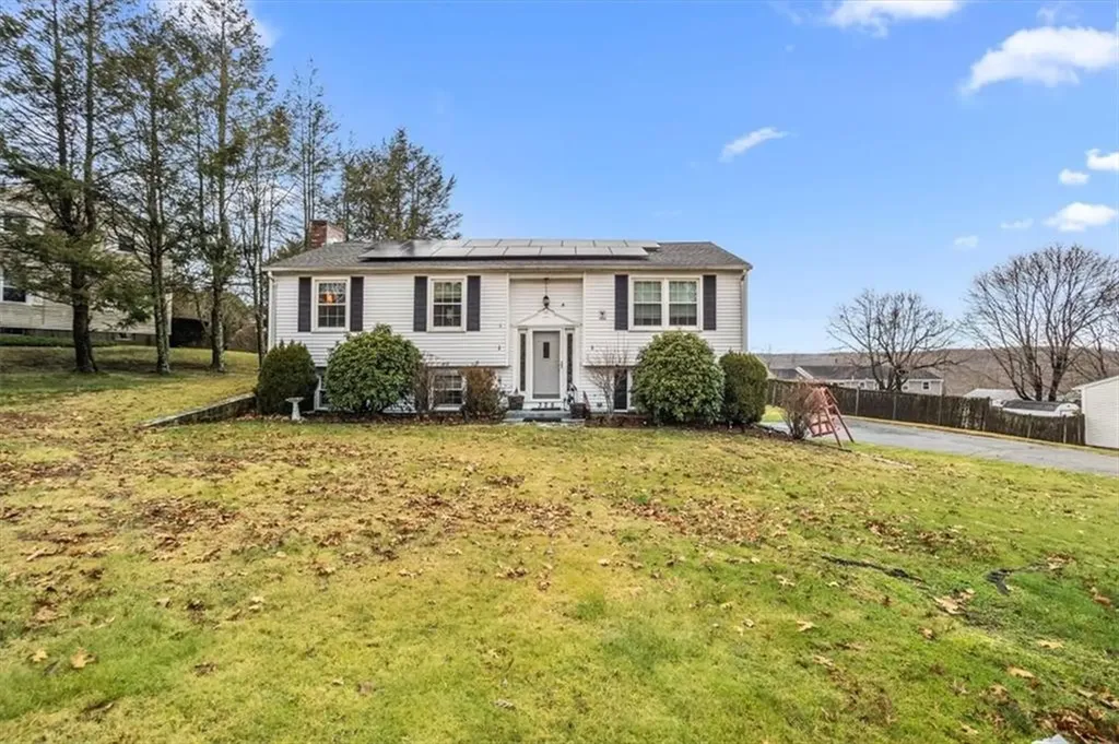 328 New London Avenue West Warwick RI 02893