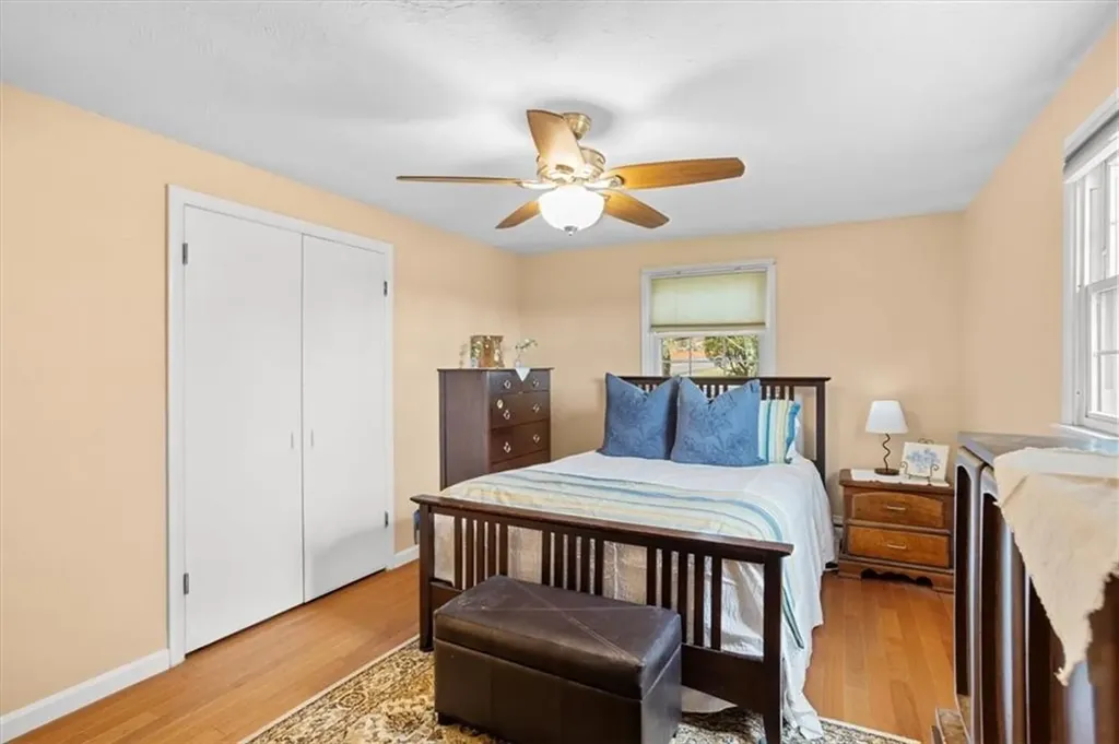 328 New London Avenue West Warwick RI 02893