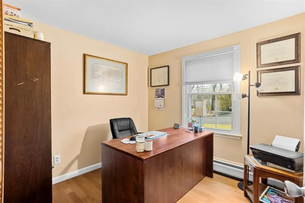 328 New London Avenue West Warwick RI 02893