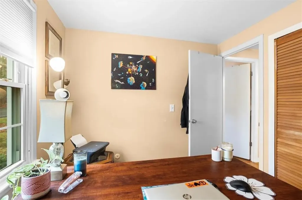 328 New London Avenue West Warwick RI 02893