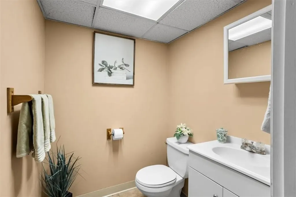 328 New London Avenue West Warwick RI 02893