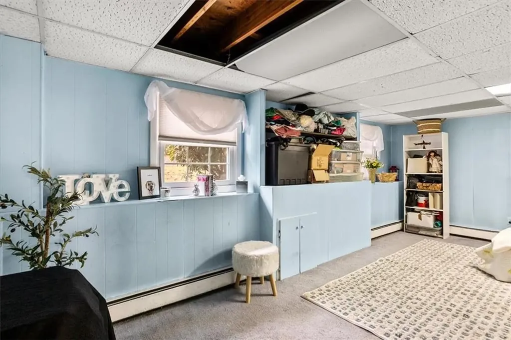 328 New London Avenue West Warwick RI 02893