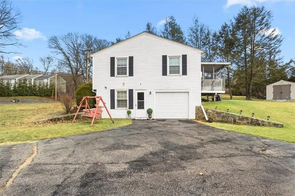 328 New London Avenue West Warwick RI 02893