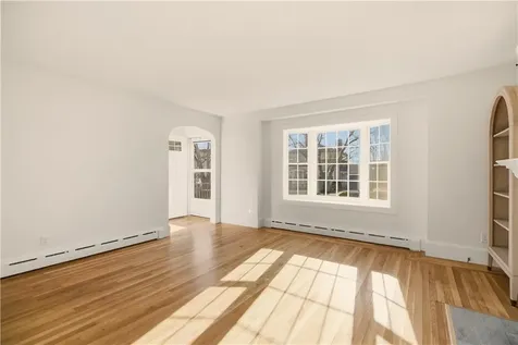 128 Ruggles Avenue Newport RI 02840