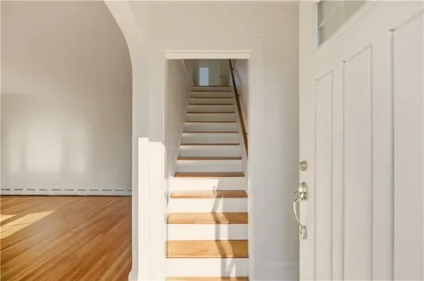 128 Ruggles Avenue Newport RI 02840