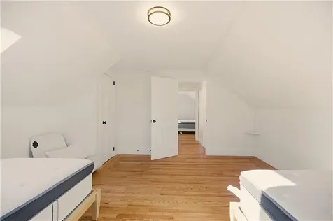 128 Ruggles Avenue Newport RI 02840