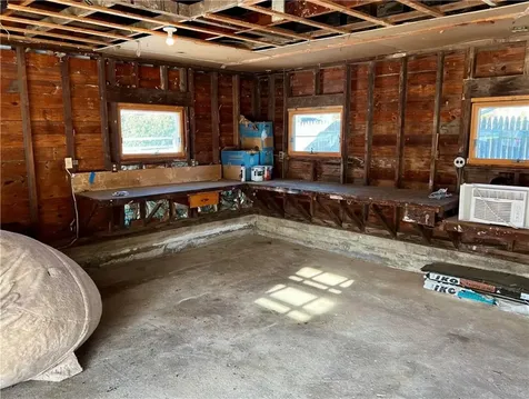 128 Ruggles Avenue Newport RI 02840