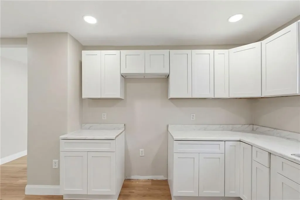 72 Stowe Avenue East Providence RI 02915