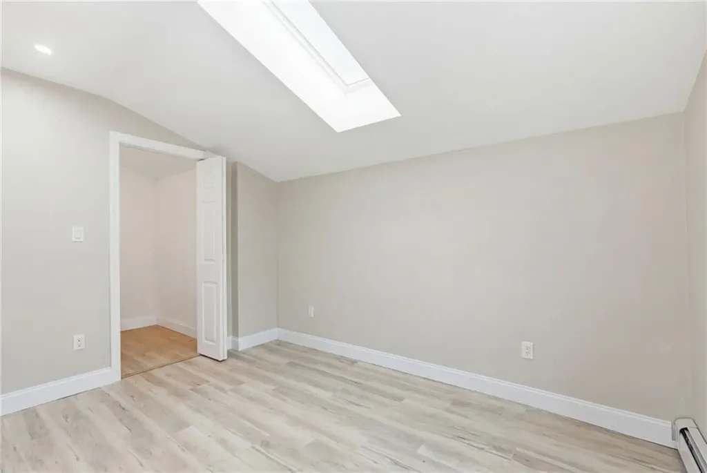 72 Stowe Avenue East Providence RI 02915