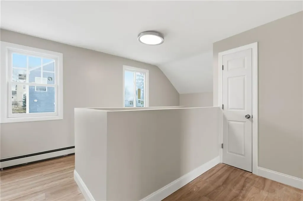 72 Stowe Avenue East Providence RI 02915