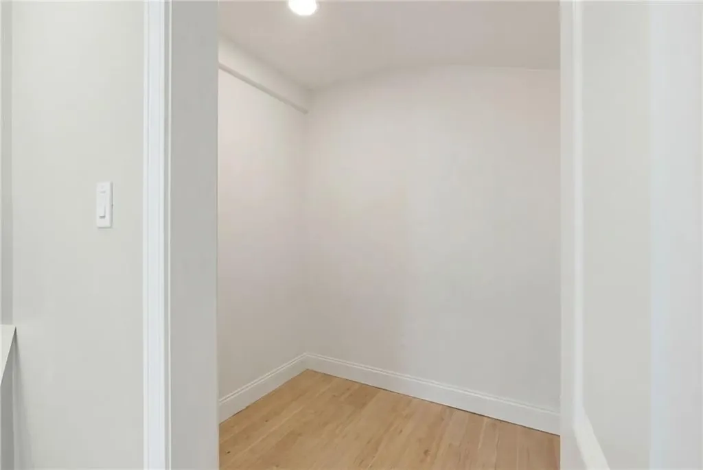 72 Stowe Avenue East Providence RI 02915