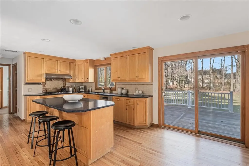 20 Buckboard Drive Cumberland RI 02864