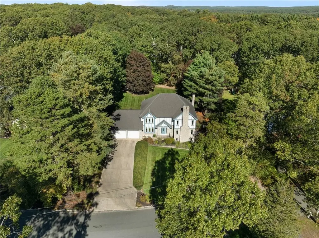 20 Buckboard Drive Cumberland RI 02864