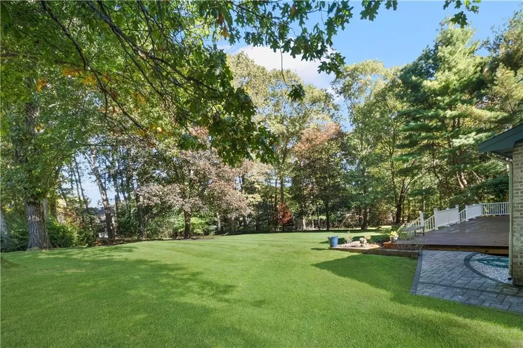 20 Buckboard Drive Cumberland RI 02864