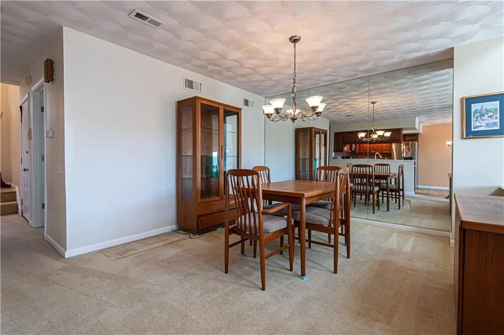 87 Nipmuc Trail North Providence RI 02904