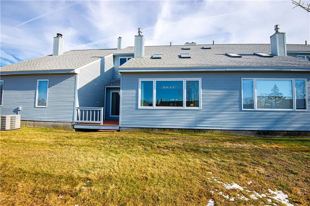 87 Nipmuc Trail North Providence RI 02904