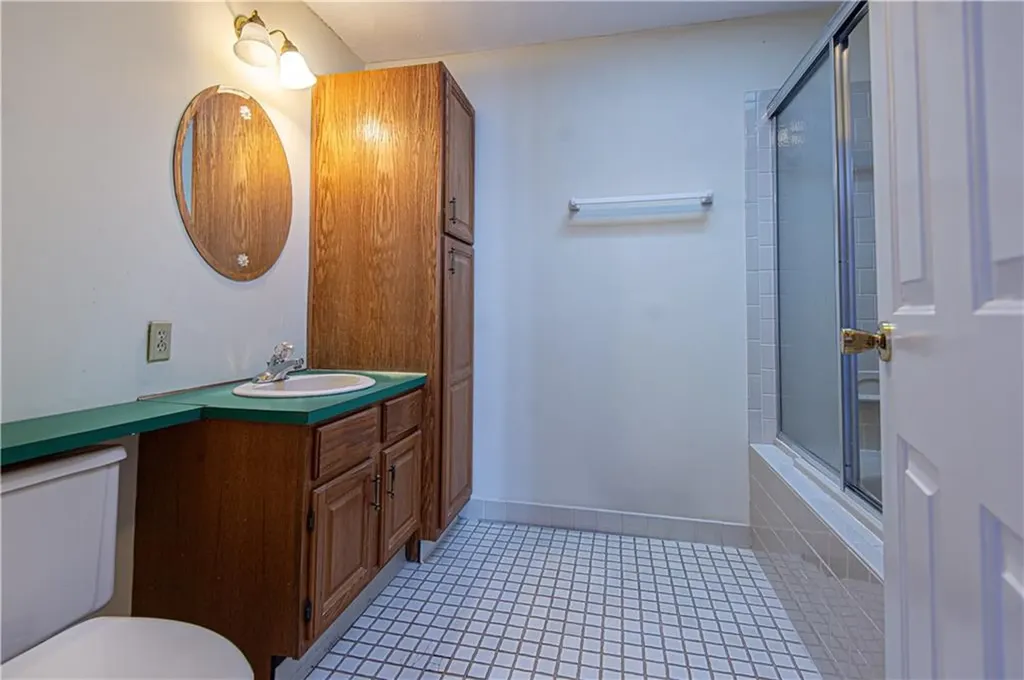 87 Nipmuc Trail North Providence RI 02904