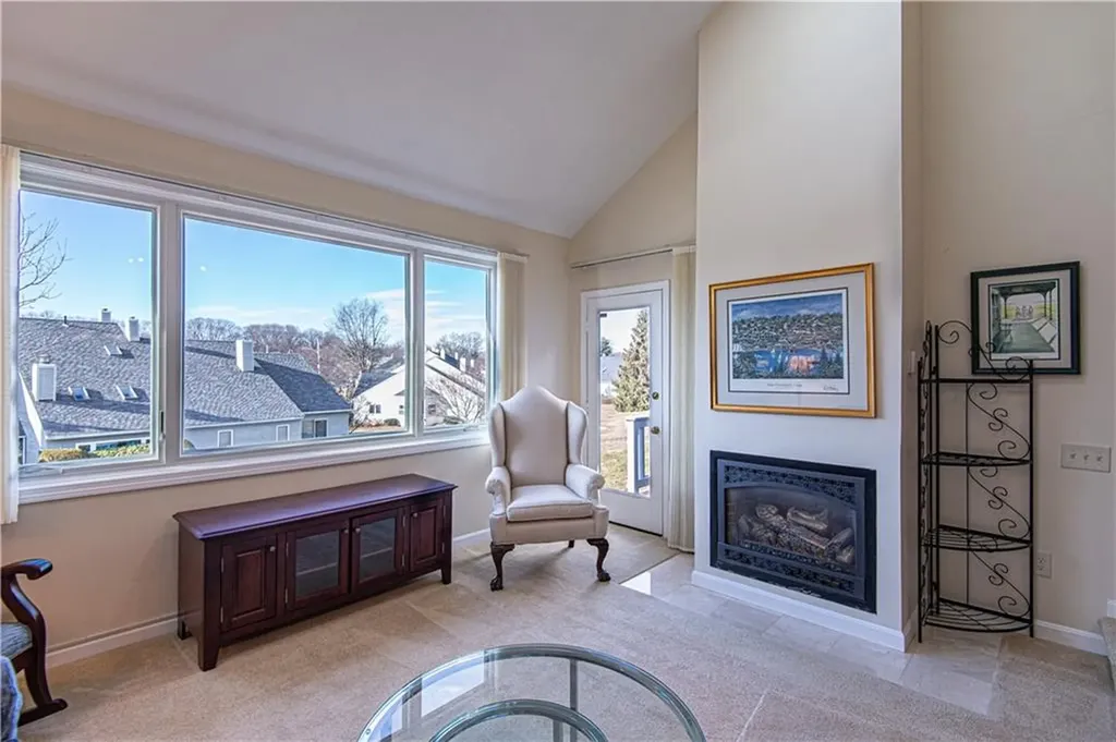 87 Nipmuc Trail North Providence RI 02904