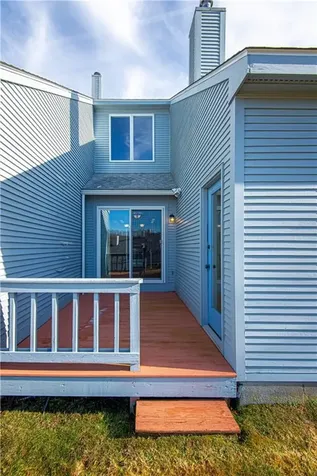 87 Nipmuc Trail North Providence RI 02904