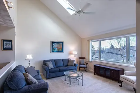 87 Nipmuc Trail North Providence RI 02904