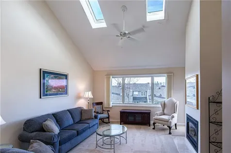 87 Nipmuc Trail North Providence RI 02904