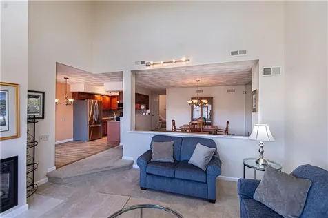 87 Nipmuc Trail North Providence RI 02904