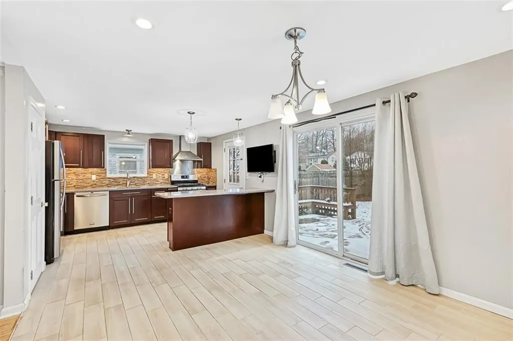 4 Plant Street Cumberland RI 02864