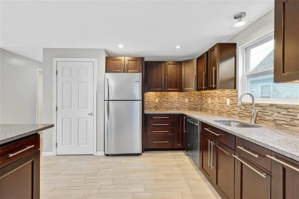 4 Plant Street Cumberland RI 02864