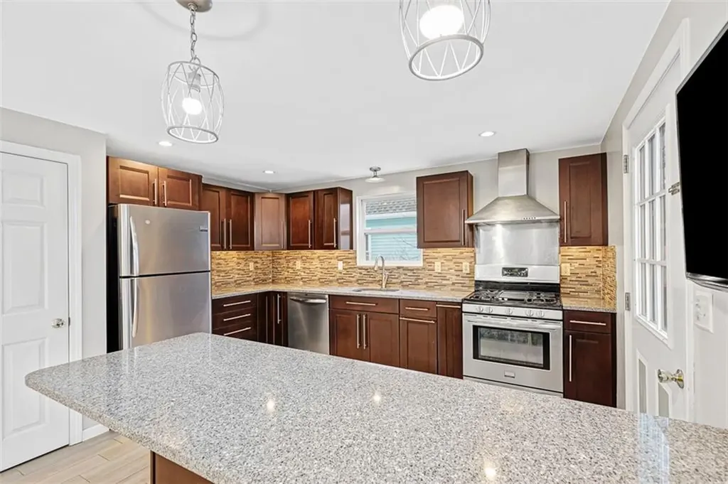4 Plant Street Cumberland RI 02864