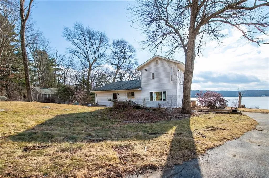 22 Cady Lane Glocester RI 02814