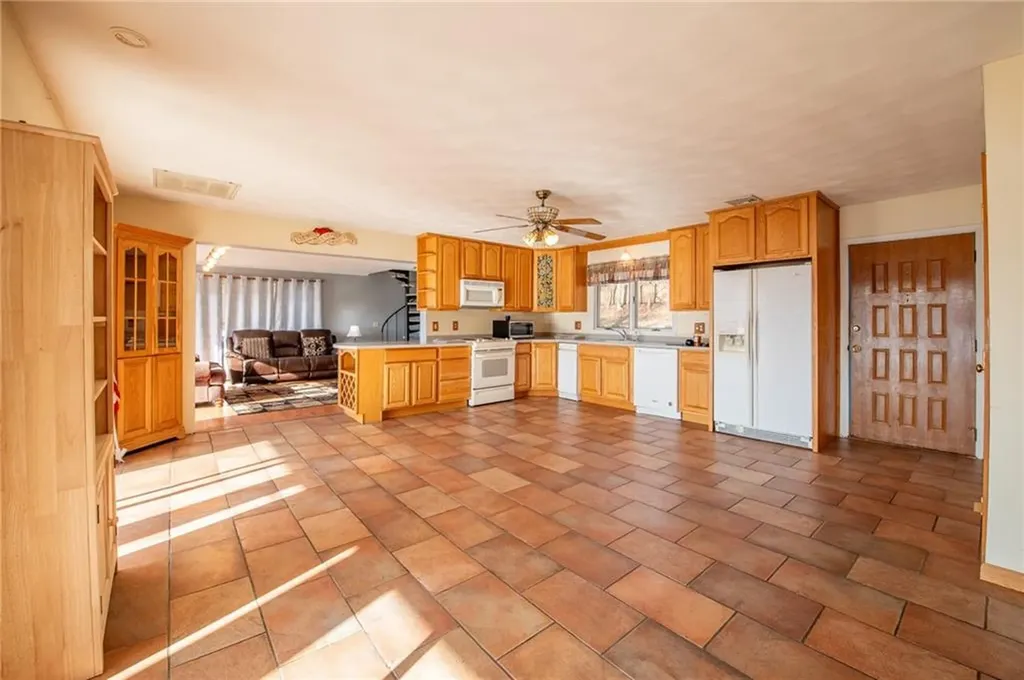 22 Cady Lane Glocester RI 02814