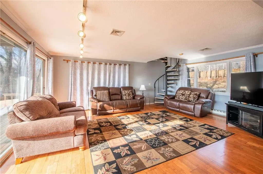 22 Cady Lane Glocester RI 02814