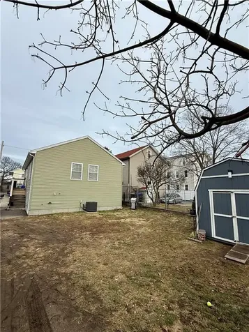 108 Roosevelt Street Providence RI 02909