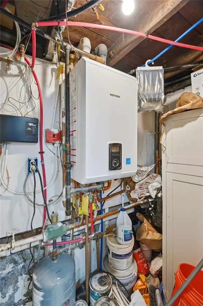 175 Montgomery Avenue Providence RI 02905