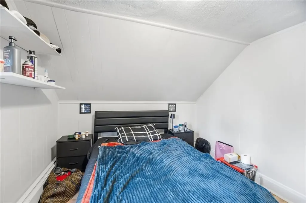 175 Montgomery Avenue Providence RI 02905