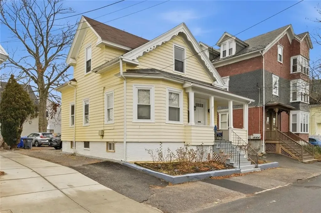 175 Montgomery Avenue Providence RI 02905