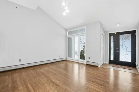 6 Cross Street Seekonk MA 02769