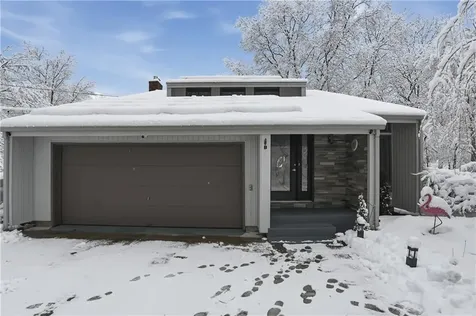 6 Cross Street Seekonk MA 02769