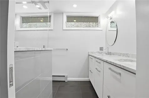 6 Cross Street Seekonk MA 02769