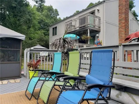 6 Cross Street Seekonk MA 02769