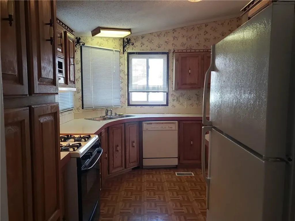 53 Lear Drive Coventry RI 02816