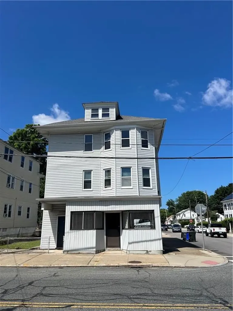 342 Academy Avenue Providence RI 02908