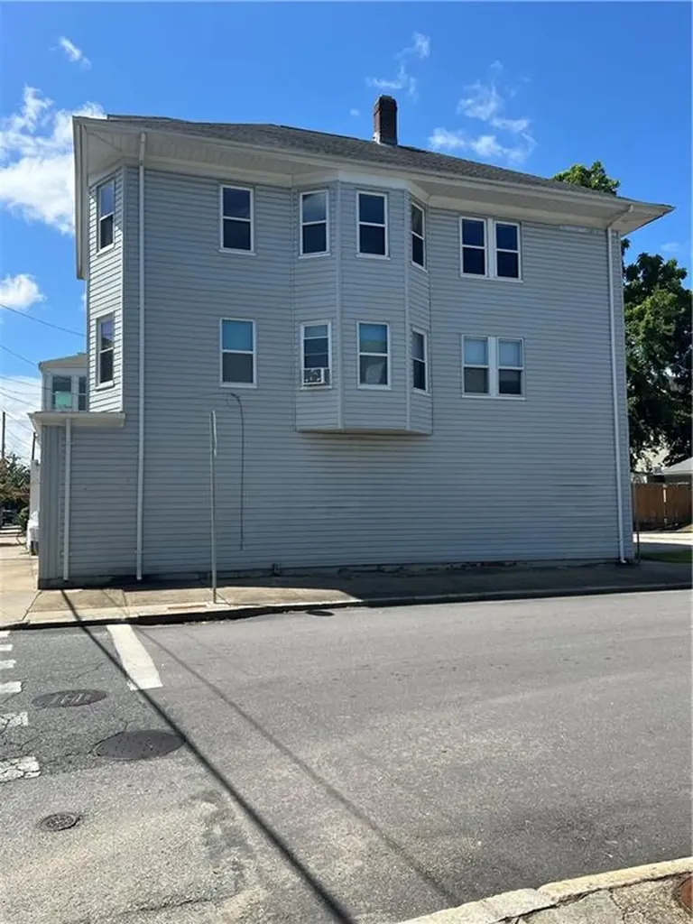 342 Academy Avenue Providence RI 02908