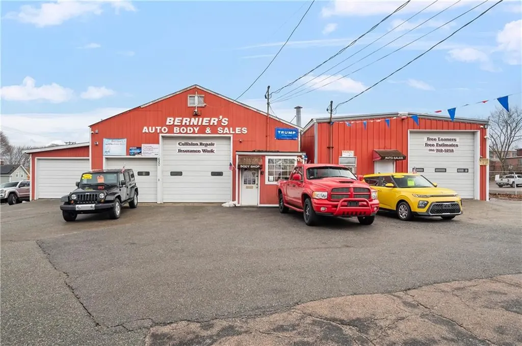 620 Pond Street Woonsocket RI 02895
