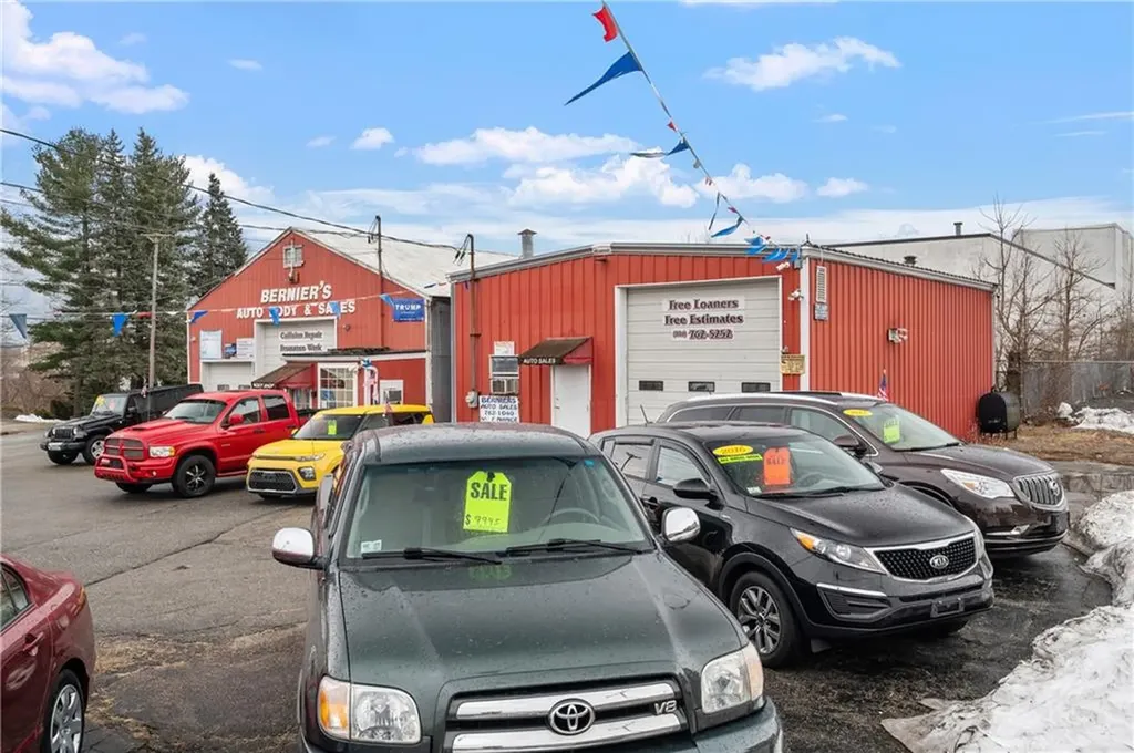 620 Pond Street Woonsocket RI 02895