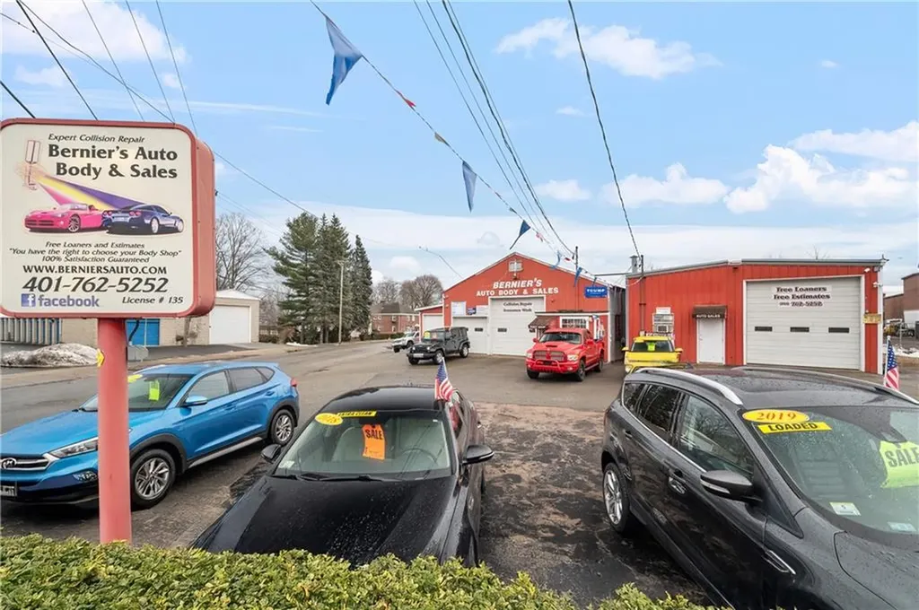 620 Pond Street Woonsocket RI 02895