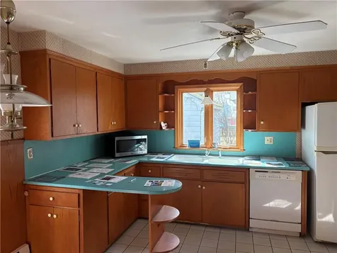 351 County Road Barrington RI 02806