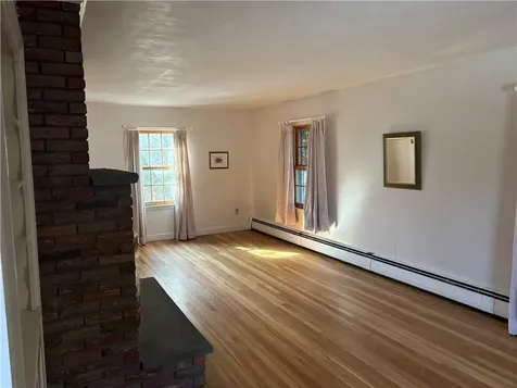 351 County Road Barrington RI 02806